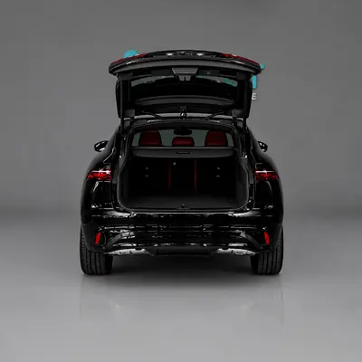 2025 Jaguar F-PACE photo 5