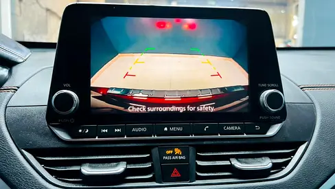 2019 Nissan ALTIMA thumbnail 9