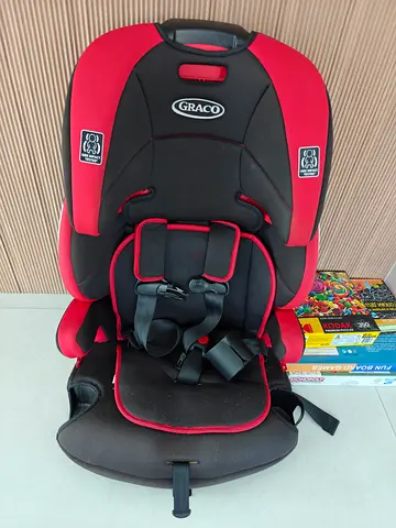Graco child car seat - convertible highback booster (red/black)