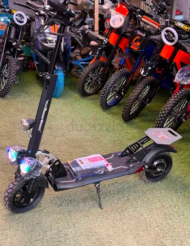 Rohan Wings E10 Electric Scooter | 1800W Motor | Foldable