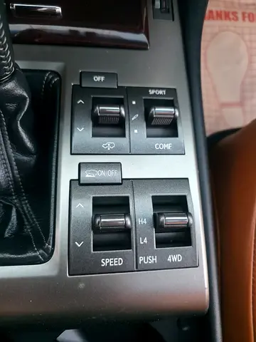 2017 Lexus GX-SERIES — миниатюра 17
