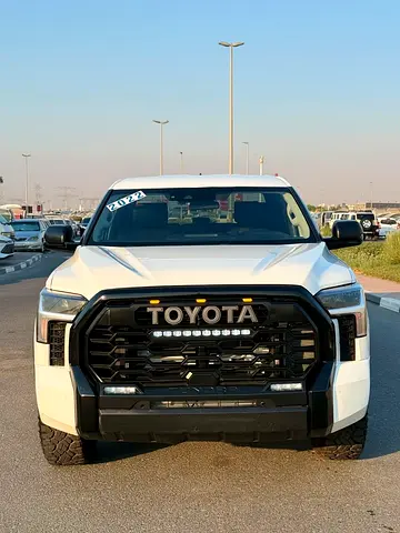 2022 Toyota TUNDRA photo 2