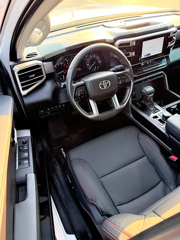 2022 Toyota TUNDRA photo 5