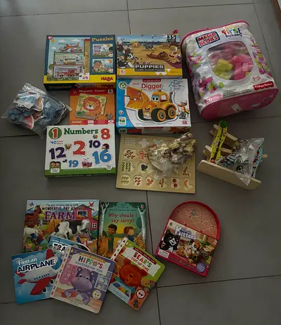 Mixed kids toys bundle — puzzles, board books, wooden toys, playset (good condition)