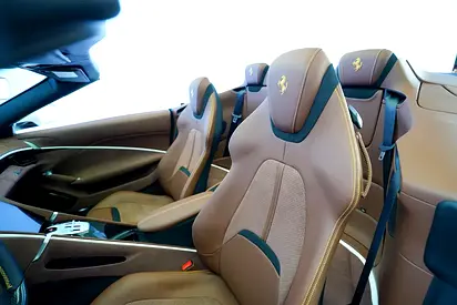 2024 Ferrari ROMA 照片 9