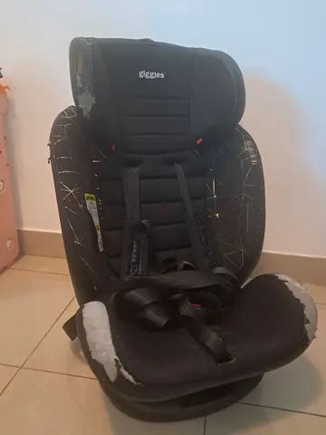 Used child car seat (infant/toddler) - Good functional condition