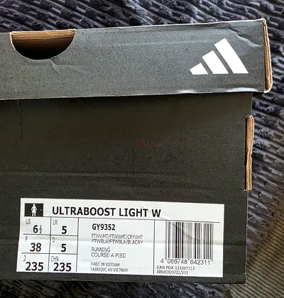 Adidas Ultraboost Light Womens Running Shoes Size UK 5