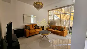 Immaculately Upgraded & Extended unit | Middle corner I Fully Furnished | L-Shaped Garden