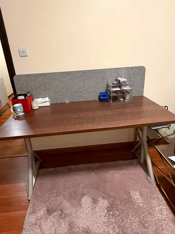 Wooden Study Desk with Felt Backboard - Good Condition. Size 160×80 cms