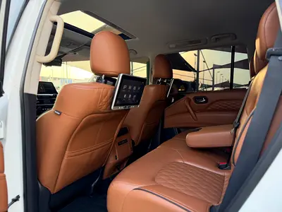 صورة 9 لـ 2022 Infiniti QX80
