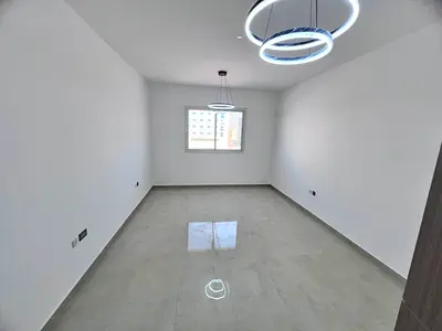 الجرف 3 عجمان أول ساكن غرفة وصالة فاخرة بمساحة كبيرة وتشطيبات راقية وشقة مضيئة بالكامل وتكييف مركزي وموقع قريب من الخدمات