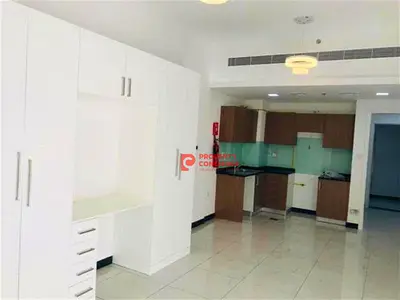 Big Layout| Prime Location| Ready To Move| Vacant
