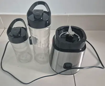 Personal Nutri Blender with 2 Travel Bottles - Used, Working