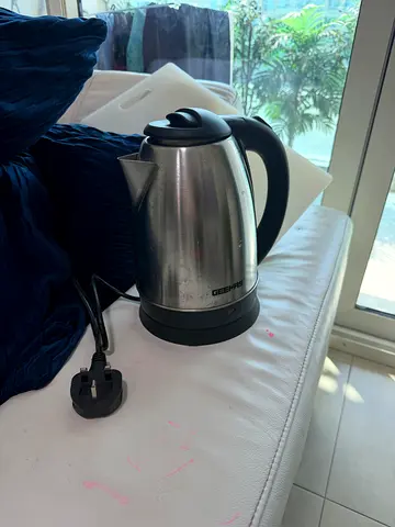 Stainless Steel Electric Kettle - 1.7L, Good Working Condition