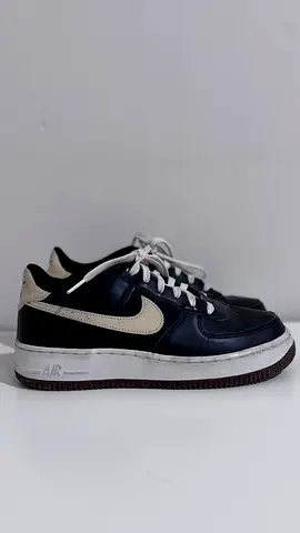 Black Nike Air Force 1 Low Sneakers - Size 39 EU, Good Condition