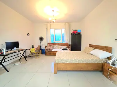 Shared Lounge Room with Attached Bathroom – Lake Side Tower, IMPZ