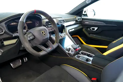 2024 Lamborghini URUS 照片 7