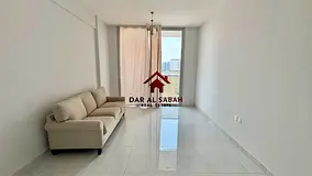 6 cheque payment/deposit cash/with balcony/master badroom/very huge apartment/ready to move!