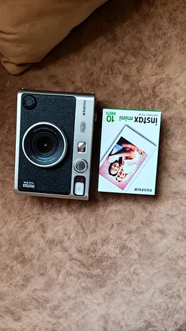 Fujifilm Instax mini evo black