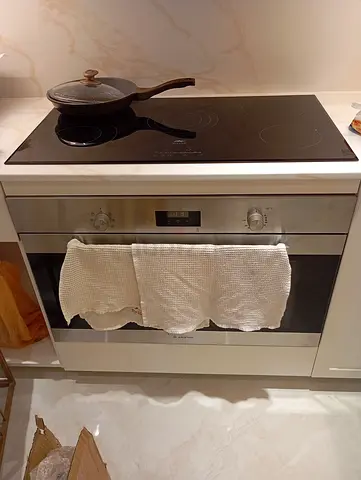 Elica 90 cm induction cooktop with oven