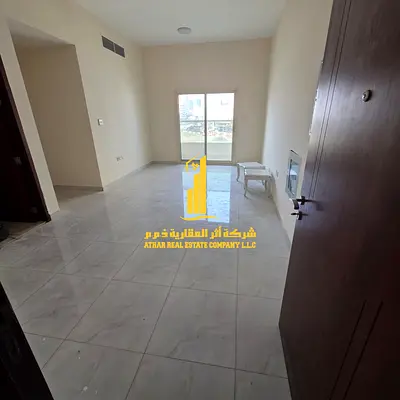 For annual rent – ​​Luxury apartment, second occupancy, two bedrooms, living room, balcony with open view. Ajman, Al Rashidiya 1