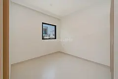 Well Priced | End Corner | Ready to move in — 3
