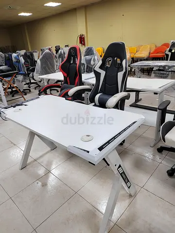 White L-shaped Gaming/Office Desk with Ergonomic Chair - Good Condition