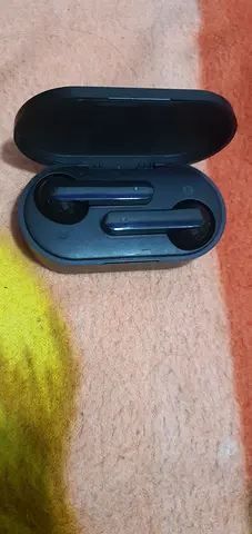 Wireless Bluetooth Earbuds with Charging Case - Used