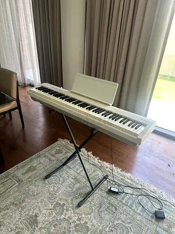 Electric piano Roland FX30 like new