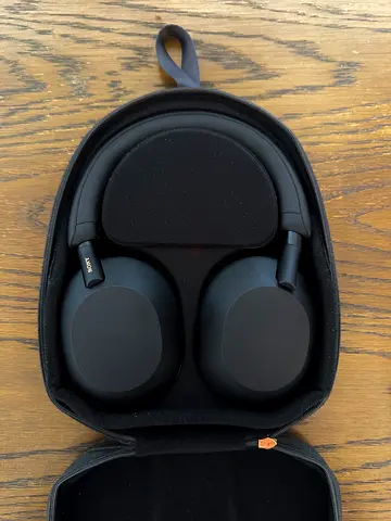 Sony WH-1000XM5 Wireless Noise-Canceling Headphones – Black (Like New)