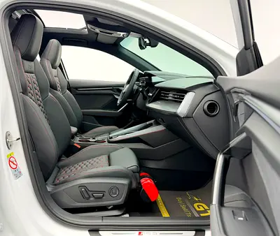 صورة 16 لـ 2025 AUDI RS3