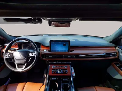صورة 9 لـ 2023 Lincoln AVIATOR