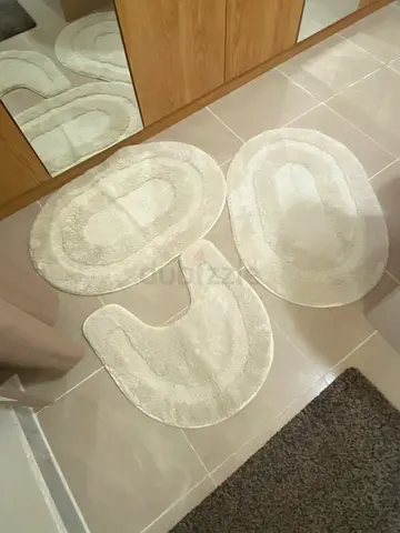 3-piece Cream Bathroom Rug Set (toilet mat, contour, and small rug)