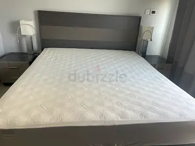 SilentNight Classique Medium Firmness Mattress 180 x 215 x 25cm