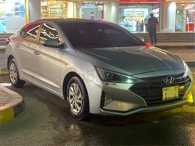 2020 Hyundai Elantra – Well Maintained