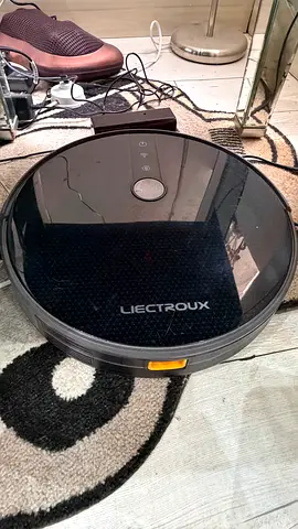 Liectroux Robot Vacuum Cleaner - Good Working Condition