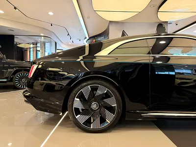 2025 ROLLS-ROYCE SPECTRE — фото 2