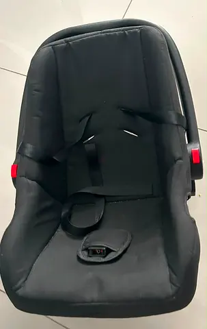 Used Infant Car Seat Age upto 1 year