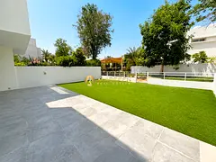 Semi Detached l Single Row l Park Backing