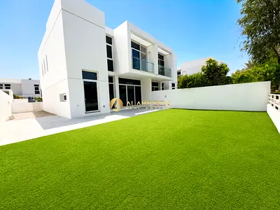 Semi Detached l Single Row l Park Facing