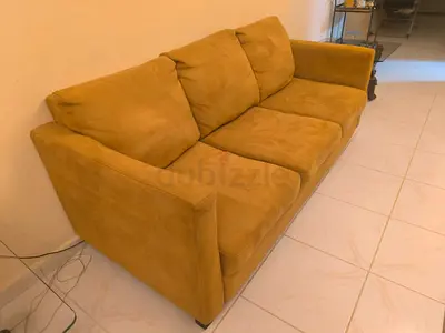 Brown Stanly 3-seater sofa in good condition