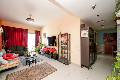 Fully Furnished | Ready To Move | Prime Location