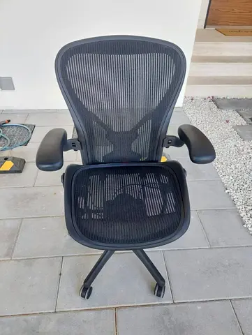 Herman Miller Aeron like New Chair fully loaded Size B and C