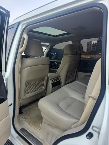 2019 Toyota LAND CRUISER — фото 10
