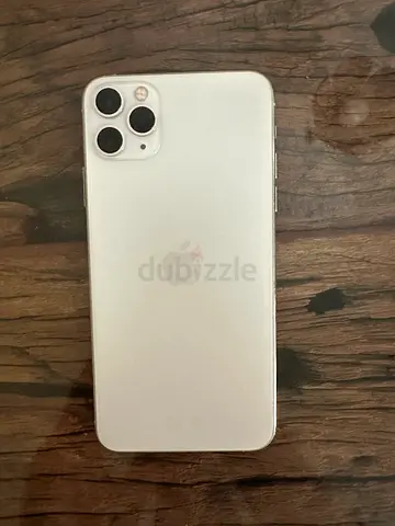 iPhone 11 Pro Max – 512GB – White – Clean Condition
