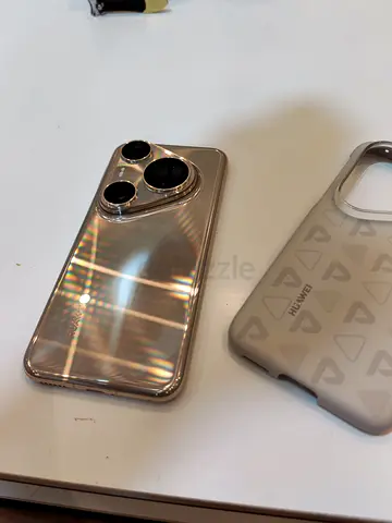 Huawei Pura 80  ultra Golden