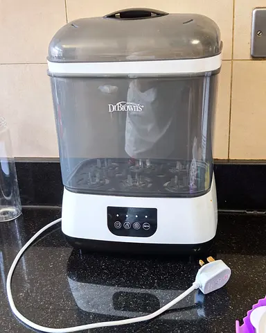 Baby Bottle Sterilizer with dryer