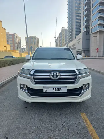 2019 Toyota LAND CRUISER — фото 2