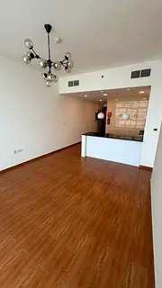 No commission - High floor - Well maintained