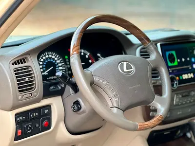 2003 Lexus LX-SERIES photo 10